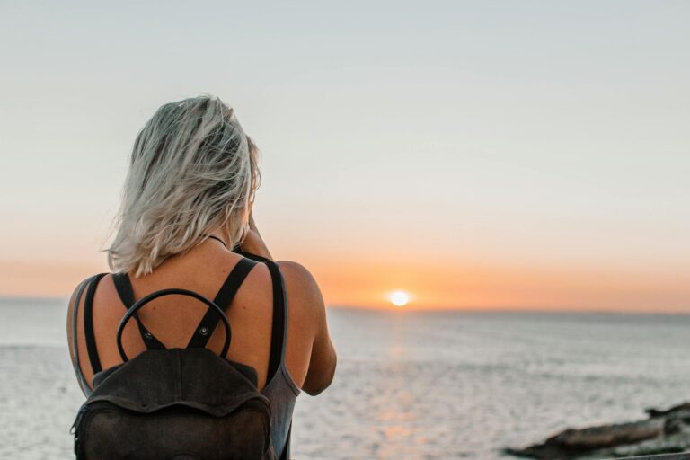 Miért érdemes legalább egyszer egyedül útra kelni nőként?