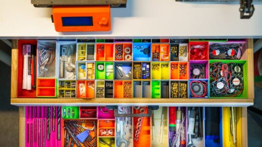 Illusztráció: Jakub Zerdzicki