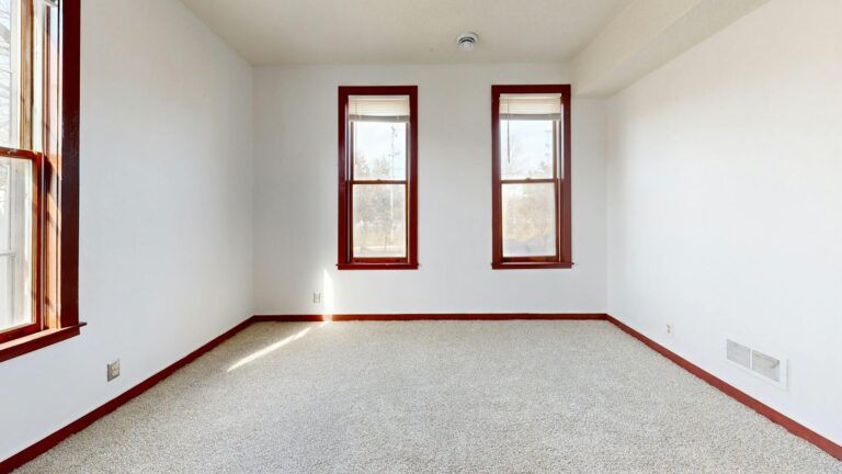 Így tehetjük sokkal világosabbá és tágasabbá a sötétebb szobákat is