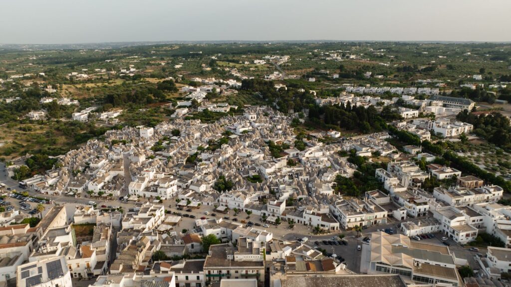 Miért érdemes idén Puglia fehérre meszelt falvai között barangolni?